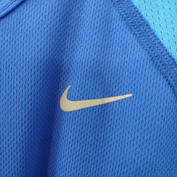 Nike Logo Work Out Dri-Fit Blue Light Weight Stretch Tank Top Women's Size M - Picture 4 of 7